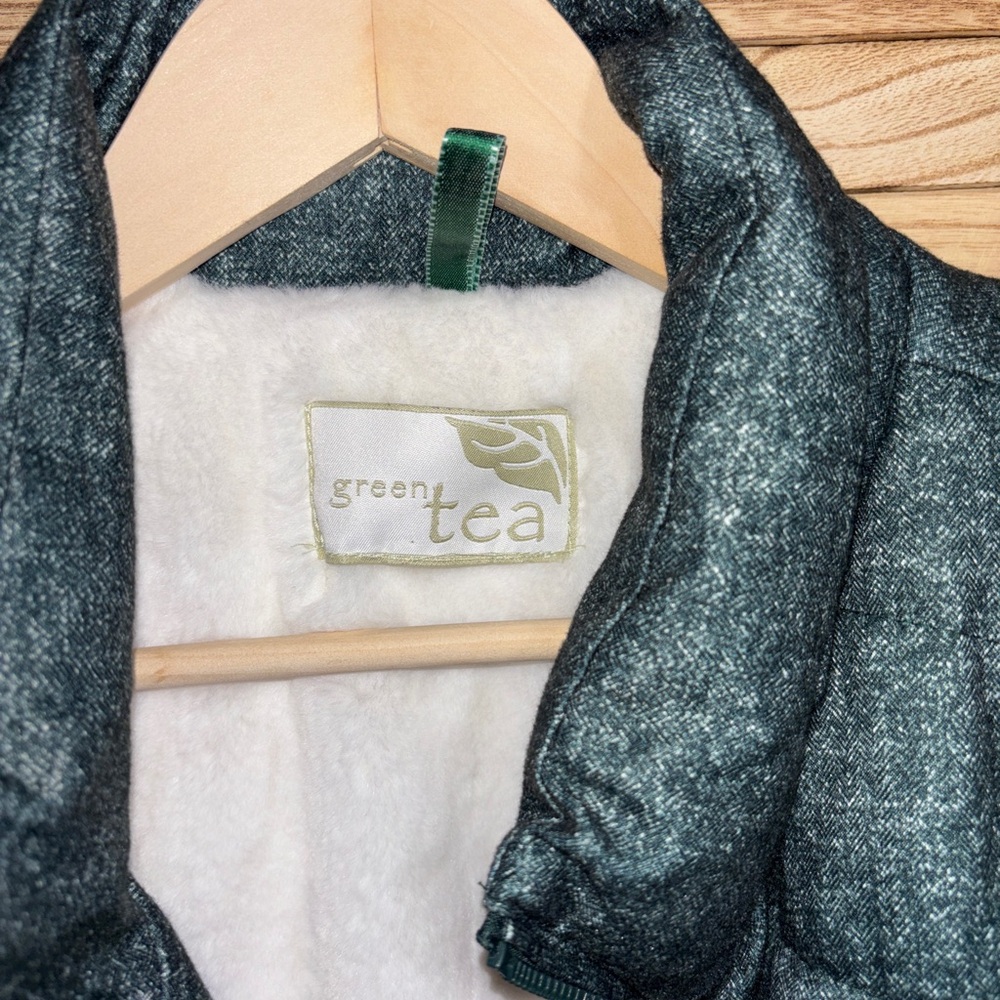 GreenTea Quilted Puffer Vest – Size Small Forest Green - Picture 5 of 7